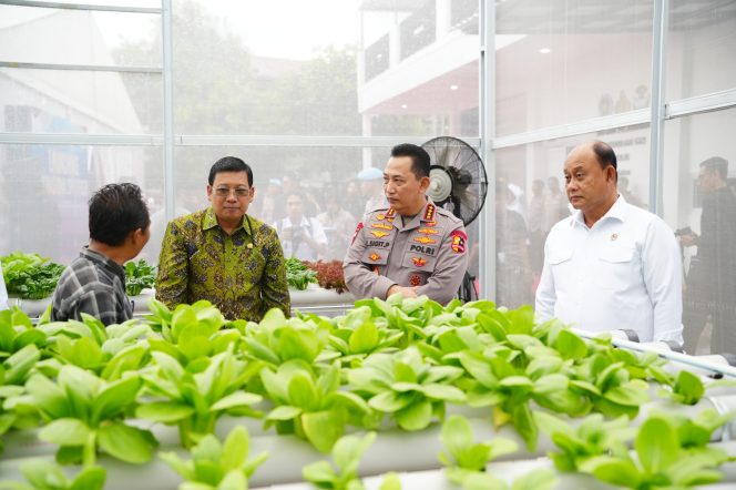 
					Kapolri Komitmen Mendukung Program Makanan Bergizi