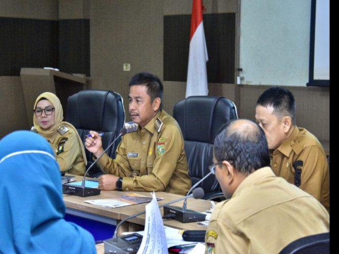 
					Pimpin Rapat Evaluasi Kegiatan Pembangunan T.A. 2024 Dan Laporan Pelaksanaan Kegiatan T.A 2025, Ini Kata Bupati Kampar