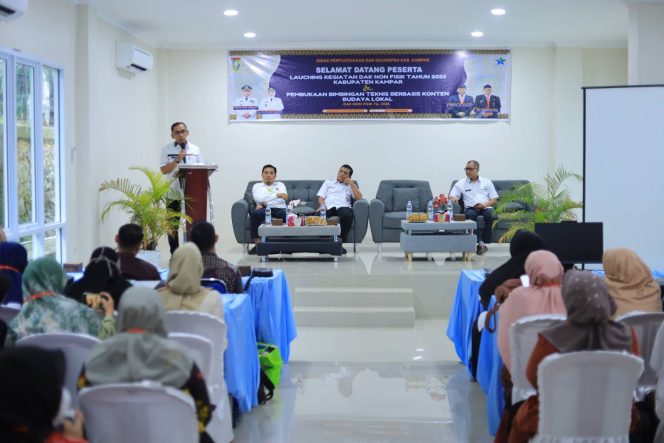 
					Buka Launching Kegiatan Dana Alokasi Khusus (DAK) Non Fisik Tahun 2025, Ini Kata Azwan