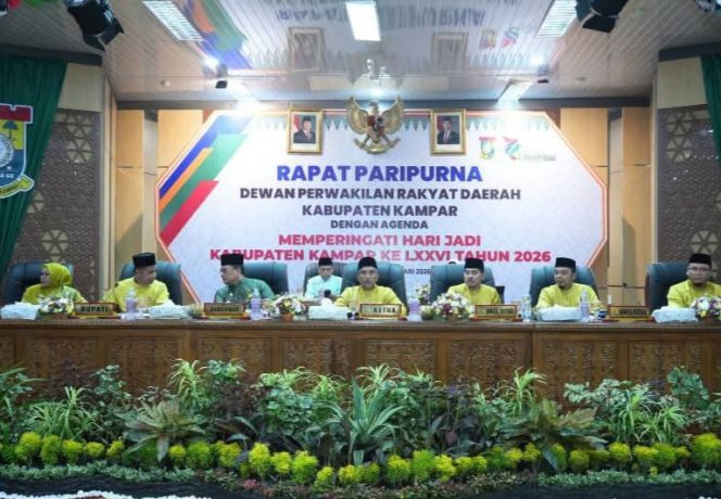 
					Pemda Kampar Ikuti Sidang Paripurna DPRD Dalam Rangka Hari Jadi Ke 76 Tahun