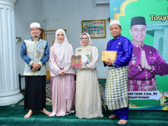 
					Tasyakuran Hari Jadi ke-76, Pemkab Kampar Undang Penceramah Ustadz Solmed