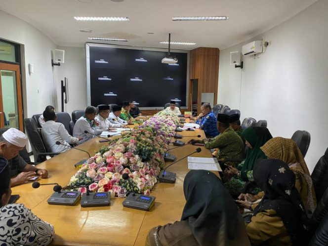 
					Komisi II DPRD Kampar RDP Bersama Dikpora Terkait Insentif Guru MDTA