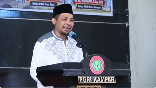 
					48 Anggota PGRI Kampar Laksanakan Ibadah Haji, Bupati Kampar: Semoga Menjadi Haji Mabrur dan Mabruroh