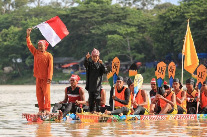
					Pacu Jalur Nasional Tepian Narosa, Akan di Hadiri Kemensos RI